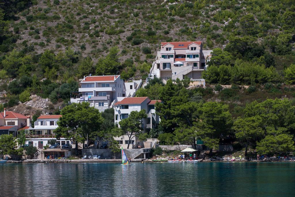 Apartments Ladesta Lastovo 外观 照片
